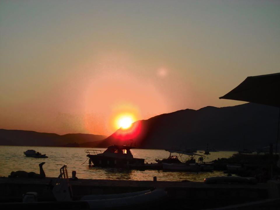 Apartamento Tondo Tivat Exterior foto